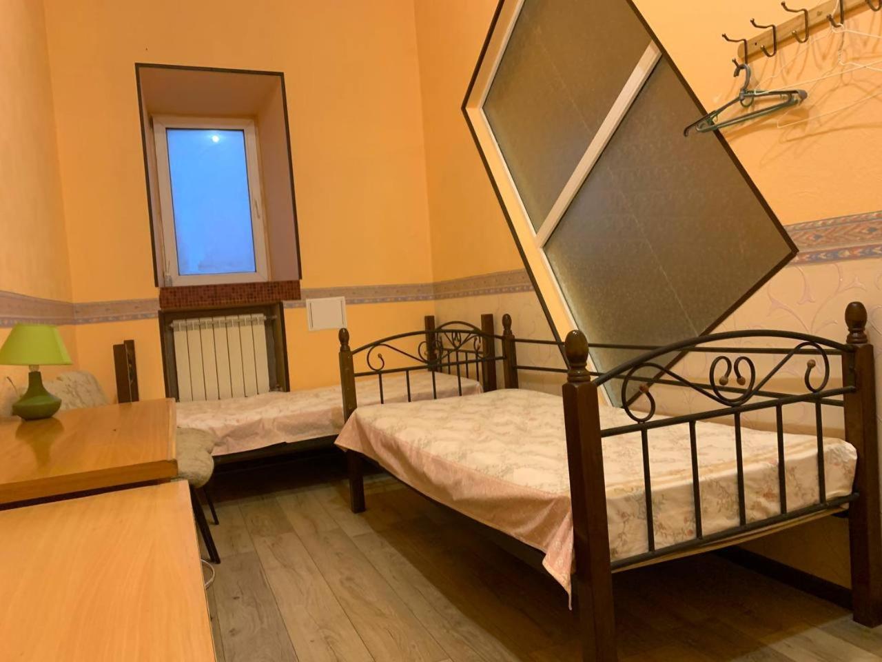 Hostel Voyage เคียฟ ภายนอก รูปภาพ